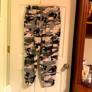 C’est toi jeans pink black grey camouflage NWT adjustable waist and hem